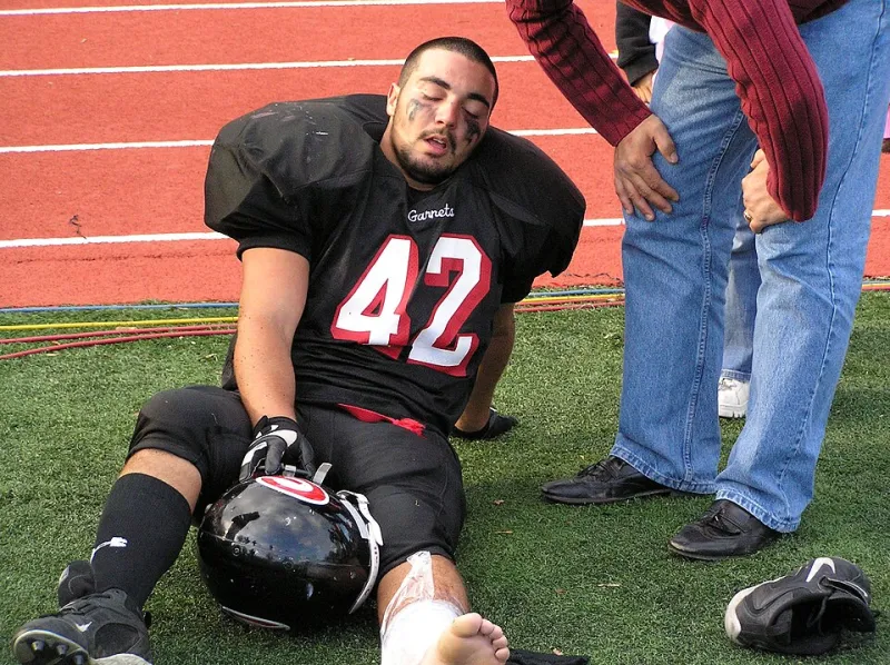 Play Through It: How British Sport Is Breaking Bodies and Calling It Toughness